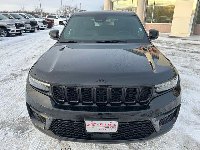 new 2025 Jeep Grand Cherokee car, priced at $39,542