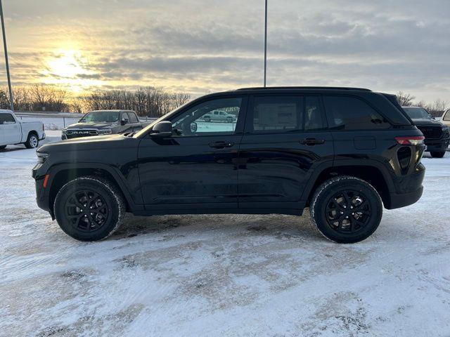 new 2025 Jeep Grand Cherokee car, priced at $39,542