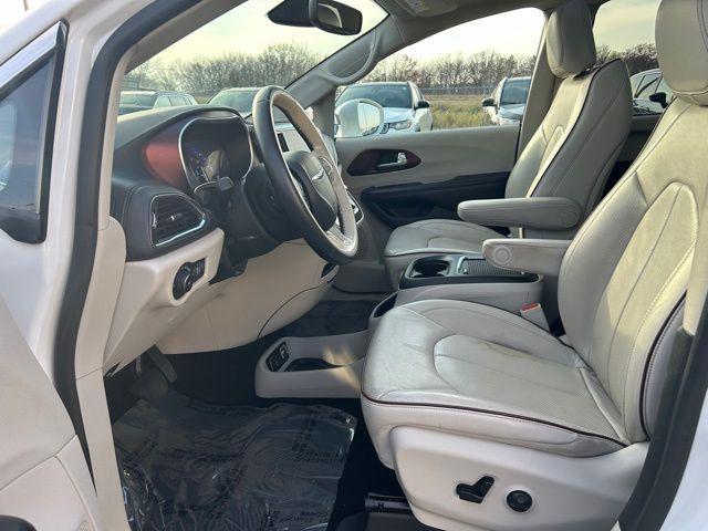 used 2020 Chrysler Pacifica car, priced at $22,500