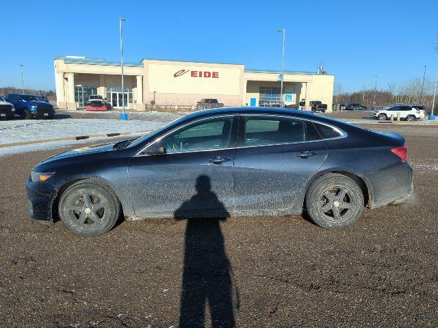 used 2018 Chevrolet Malibu car, priced at $10,000