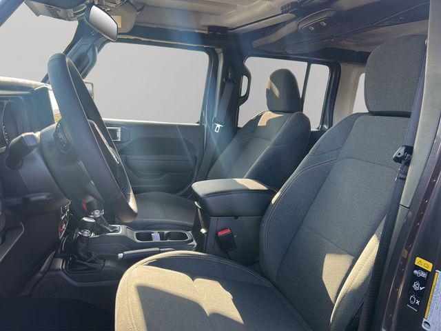 new 2025 Jeep Wrangler car, priced at $45,774