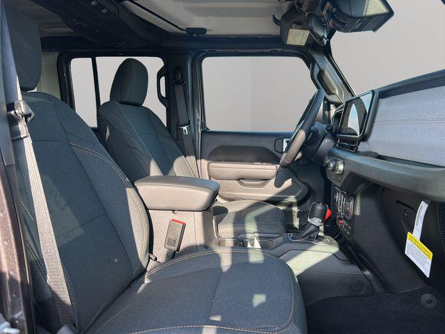 new 2025 Jeep Wrangler car, priced at $45,774