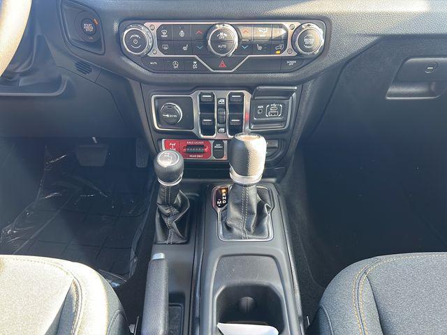 new 2025 Jeep Wrangler car, priced at $45,774