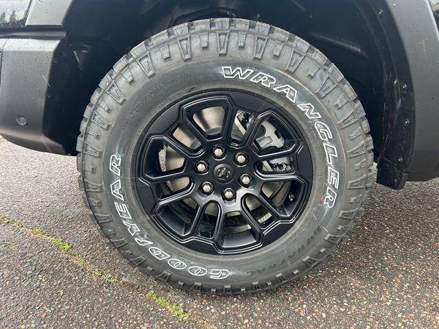 new 2025 Ram 1500 car, priced at $58,795