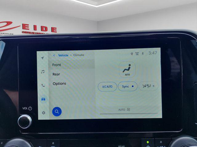 used 2024 Toyota Highlander car, priced at $42,000