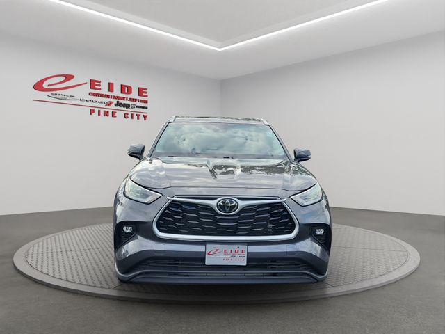 used 2024 Toyota Highlander car, priced at $42,000