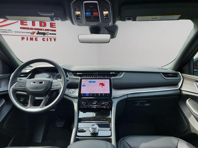 new 2025 Jeep Grand Cherokee car, priced at $45,312