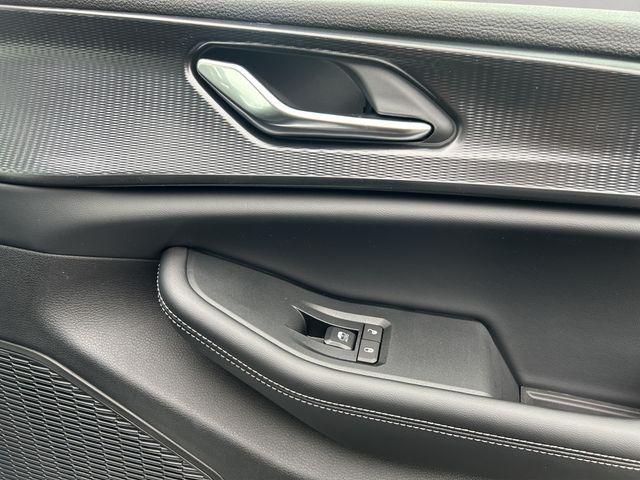 new 2025 Jeep Grand Cherokee car, priced at $41,287