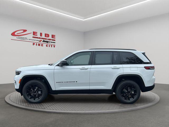 new 2025 Jeep Grand Cherokee car, priced at $41,287