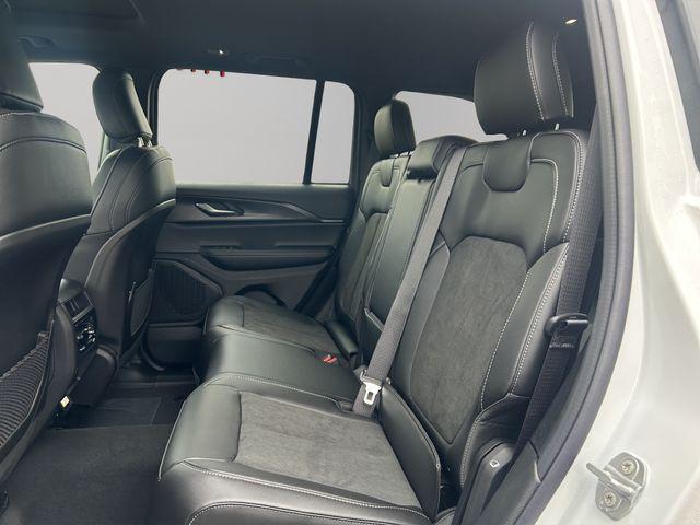 new 2025 Jeep Grand Cherokee car, priced at $41,287