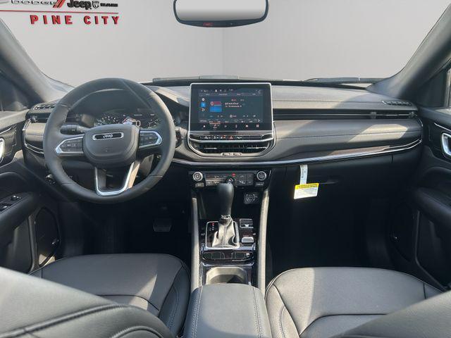 new 2025 Jeep Compass car, priced at $29,500