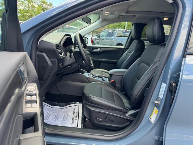 new 2025 Ford Escape PHEV car, priced at $38,128