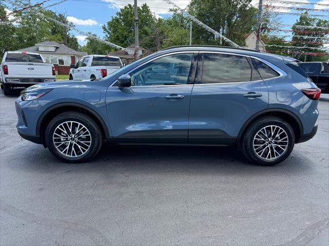 new 2025 Ford Escape PHEV car, priced at $38,128