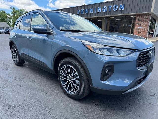 new 2025 Ford Escape PHEV car, priced at $38,128