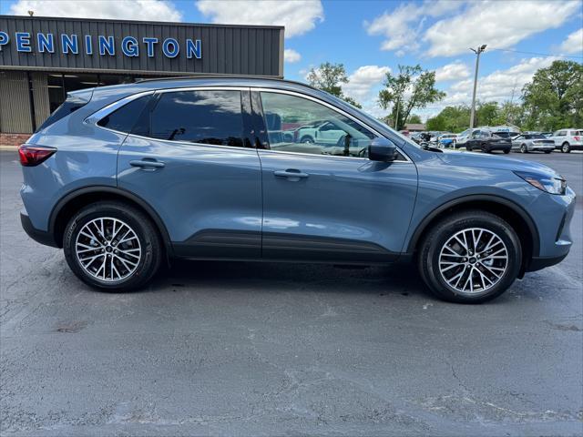 new 2025 Ford Escape PHEV car, priced at $38,128