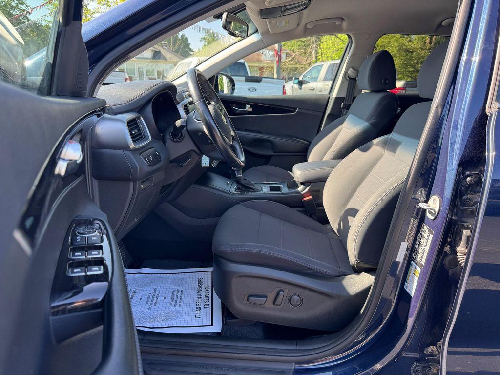 used 2019 Kia Sorento car, priced at $14,998
