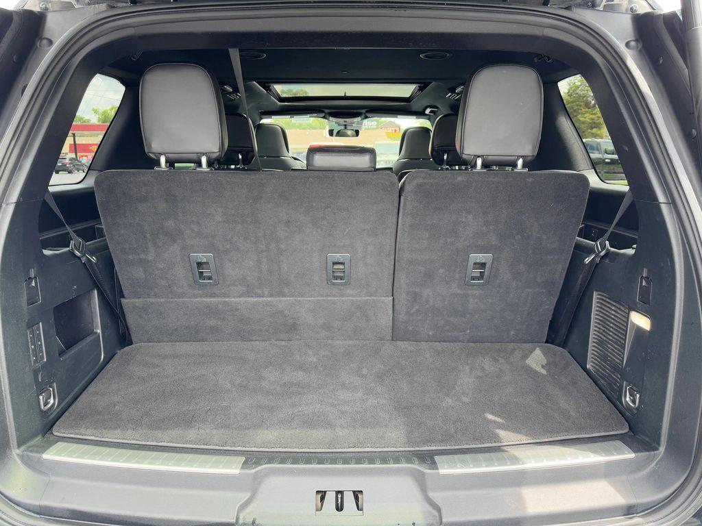 used 2020 Lincoln Navigator car, priced at $50,998