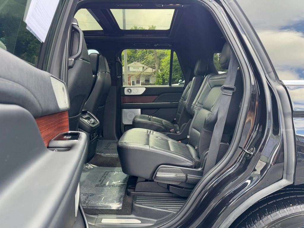 used 2020 Lincoln Navigator car, priced at $50,998