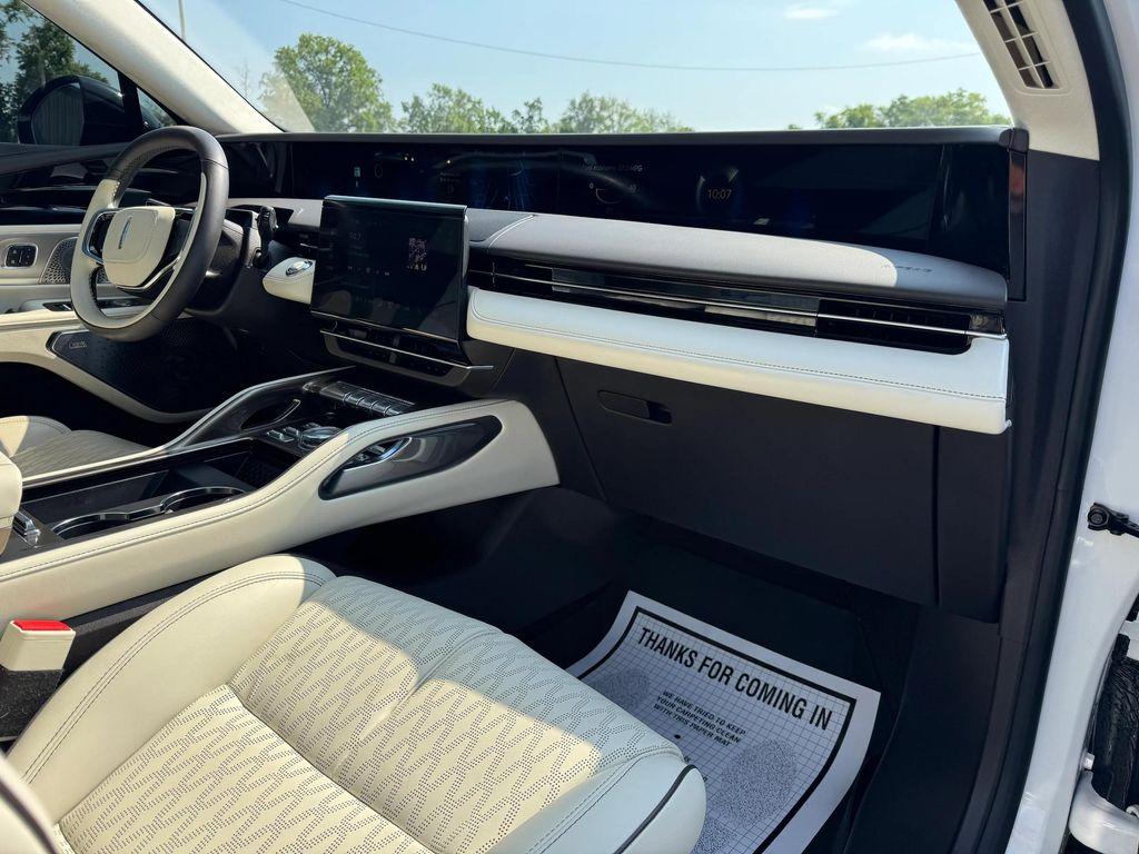 used 2024 Lincoln Nautilus car, priced at $65,995
