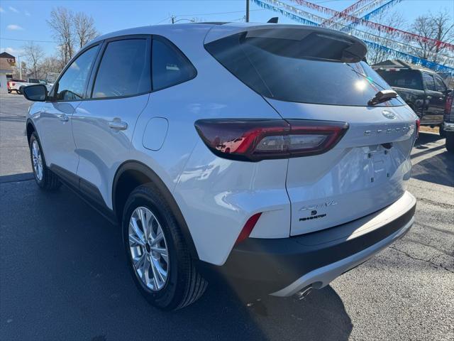 new 2025 Ford Escape car, priced at $32,130