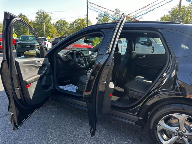 new 2024 Ford Escape car, priced at $31,366