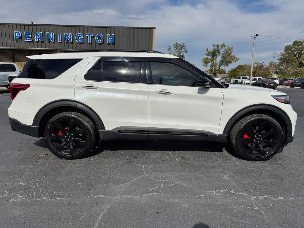 used 2022 Ford Explorer car