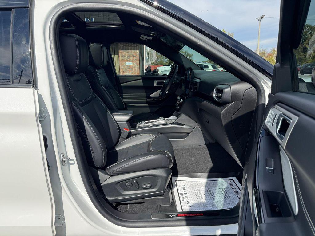 used 2022 Ford Explorer car