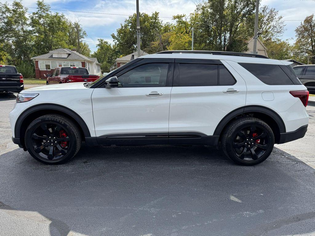 used 2022 Ford Explorer car