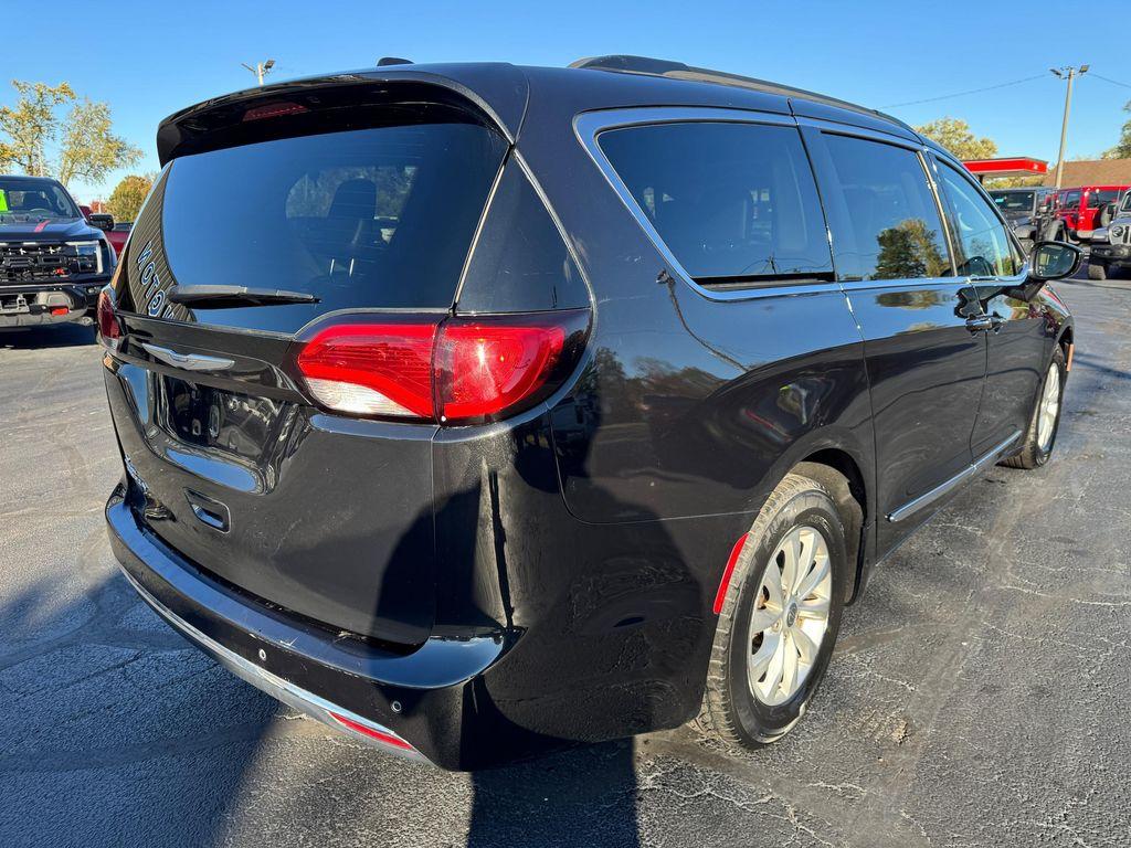used 2017 Chrysler Pacifica car, priced at $11,998
