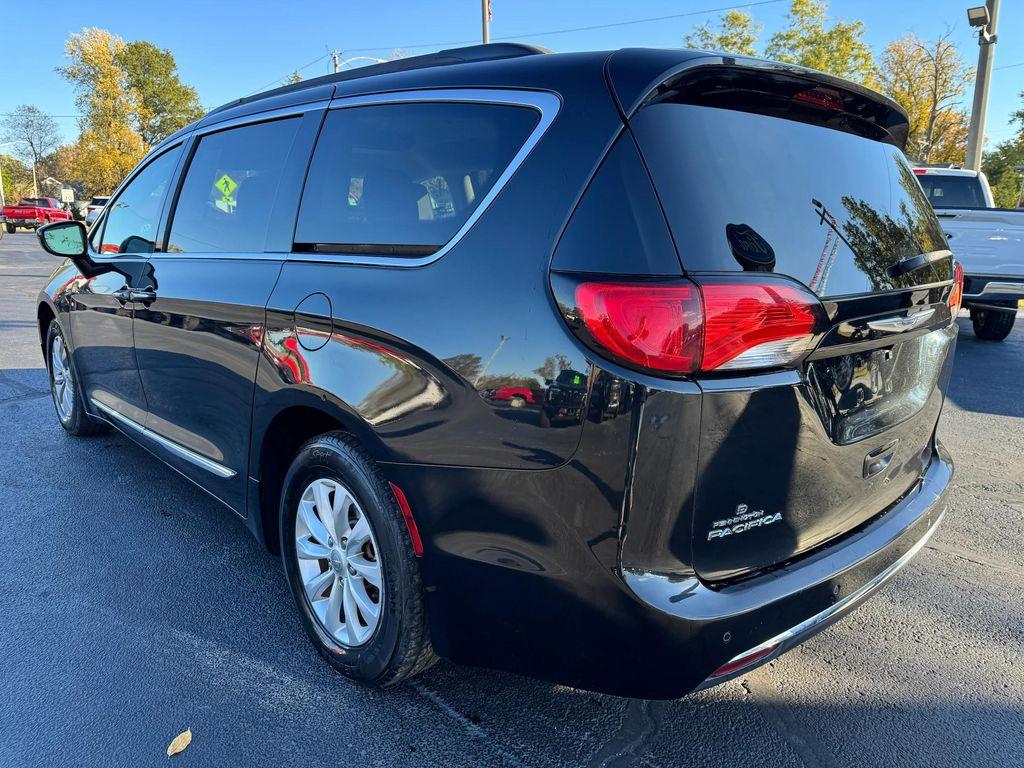 used 2017 Chrysler Pacifica car, priced at $11,998