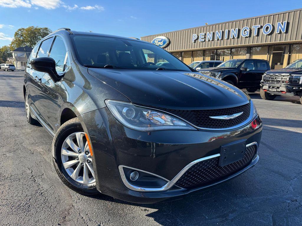 used 2017 Chrysler Pacifica car, priced at $11,998