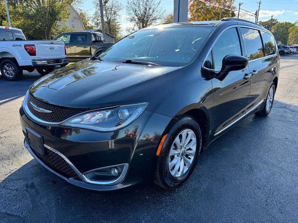 used 2017 Chrysler Pacifica car, priced at $11,998