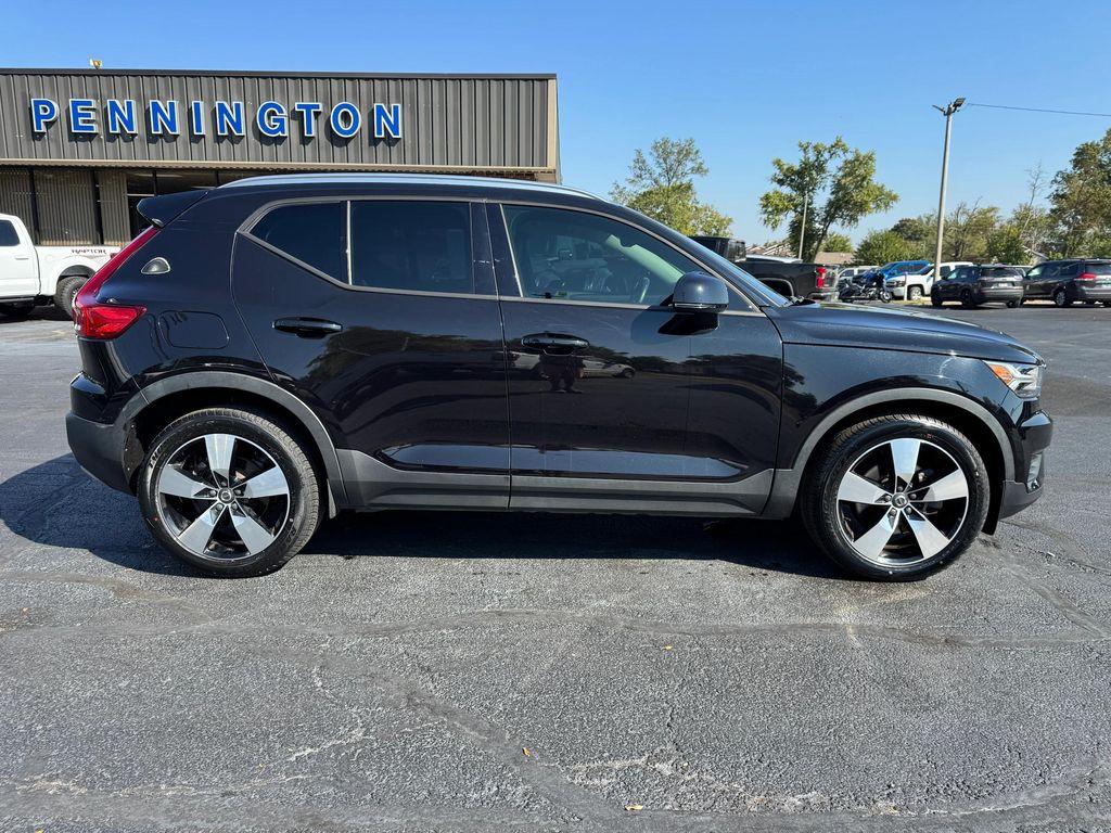 used 2020 Volvo XC40 car, priced at $22,900