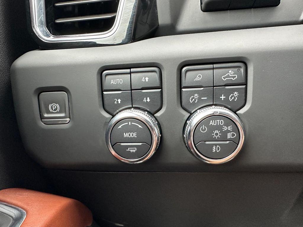 used 2024 GMC Sierra 2500 car, priced at $82,998