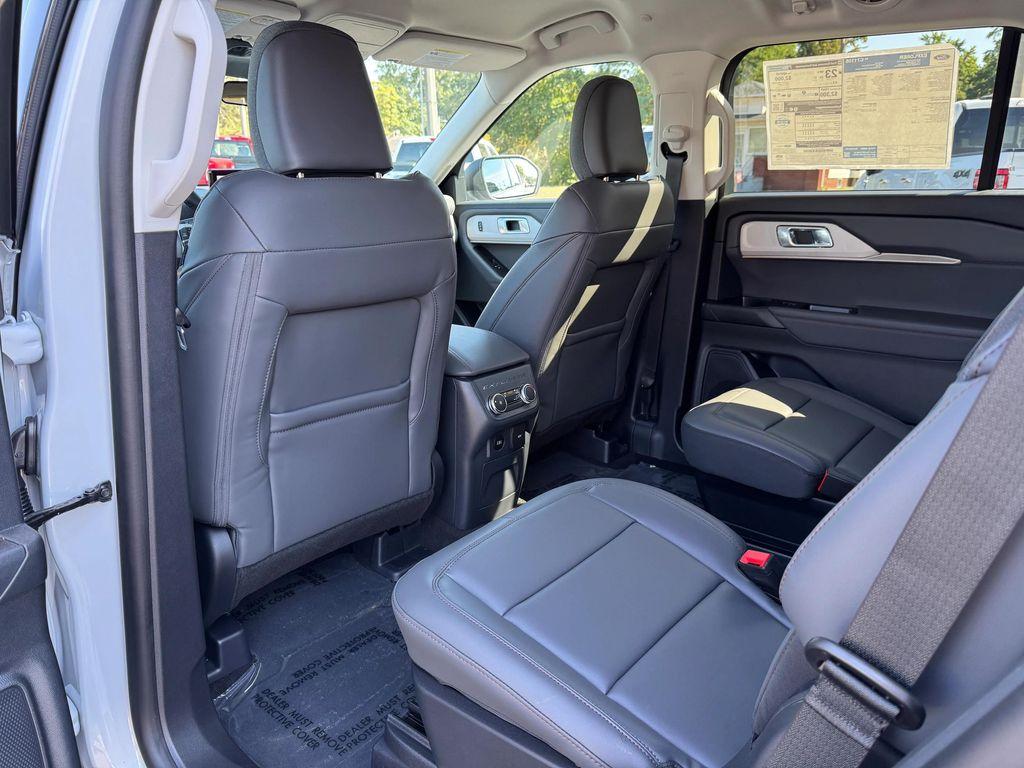 new 2025 Ford Explorer car, priced at $49,060