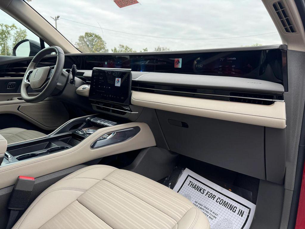 used 2024 Lincoln Nautilus car, priced at $50,704