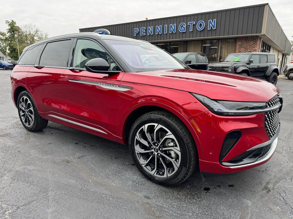 used 2024 Lincoln Nautilus car, priced at $50,704