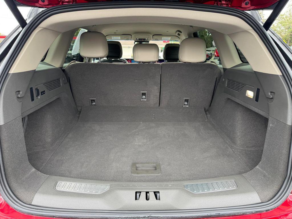 used 2024 Lincoln Nautilus car, priced at $50,704