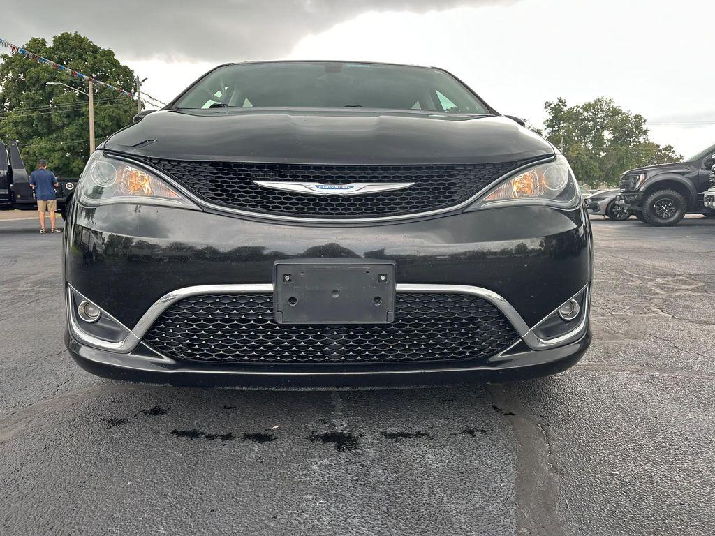 used 2017 Chrysler Pacifica car, priced at $12,889