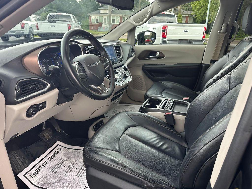 used 2017 Chrysler Pacifica car, priced at $12,889