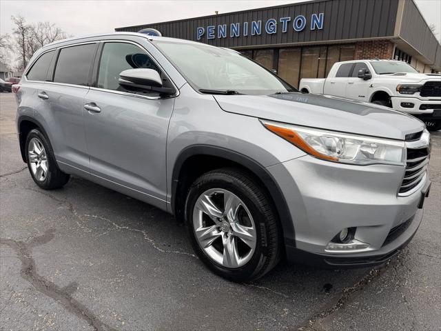 used 2015 Toyota Highlander car, priced at $18,998