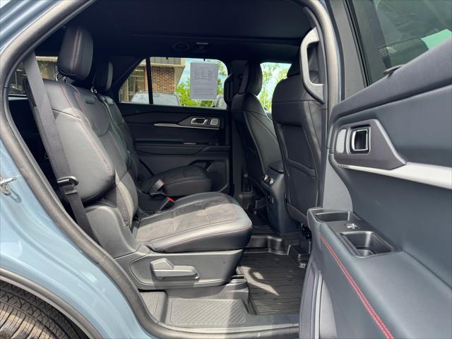 used 2025 Ford Explorer car