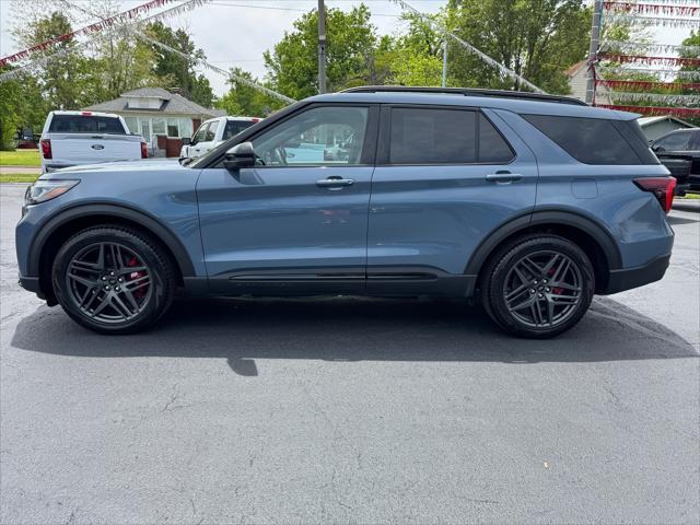 used 2025 Ford Explorer car