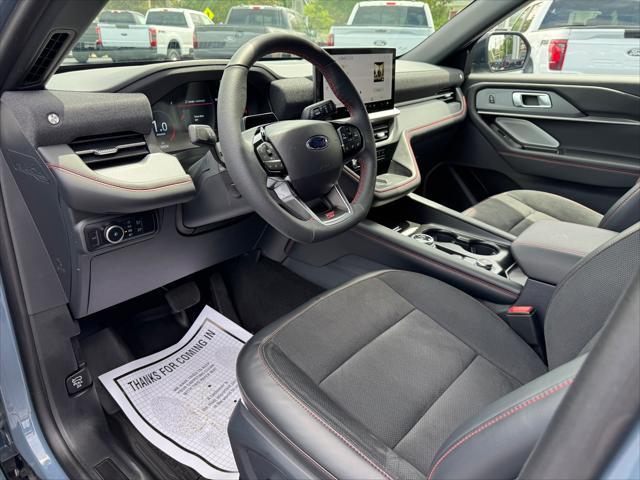 used 2025 Ford Explorer car