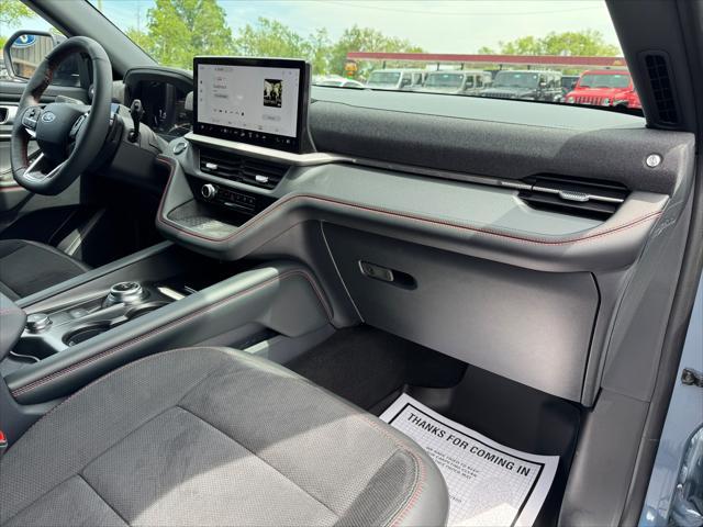 used 2025 Ford Explorer car