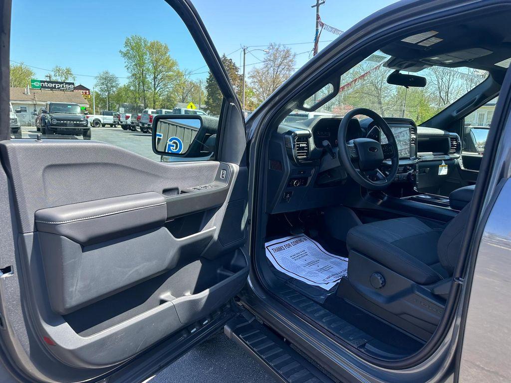 new 2025 Ford F-150 car, priced at $49,742
