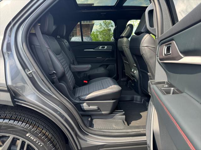 new 2025 Ford Explorer car, priced at $48,964