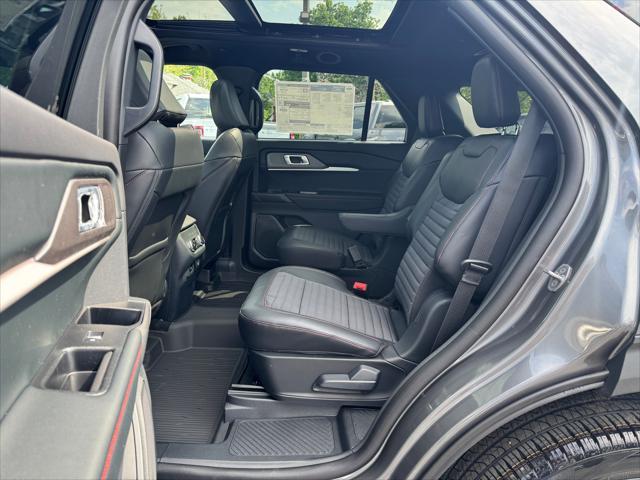 new 2025 Ford Explorer car, priced at $48,964