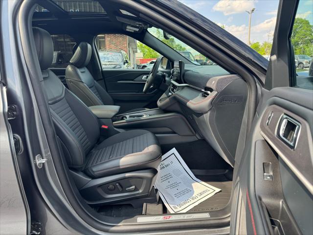 new 2025 Ford Explorer car, priced at $48,964