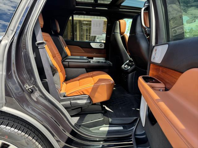 used 2019 Lincoln Navigator car, priced at $40,295